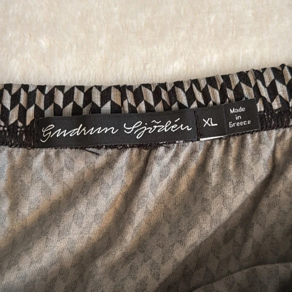 {NWT} Gudrun Sjoden | Geometric Print Lyocell Stretch Skirt Black/Gray (XL) - Picture 8 of 15